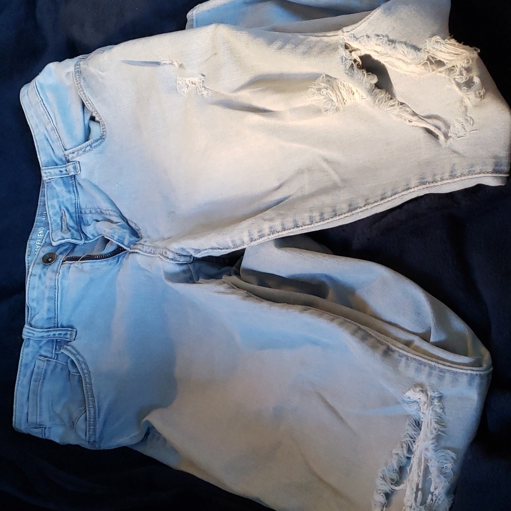 Vans Lightwash Distressed Boyfriend Jeans
